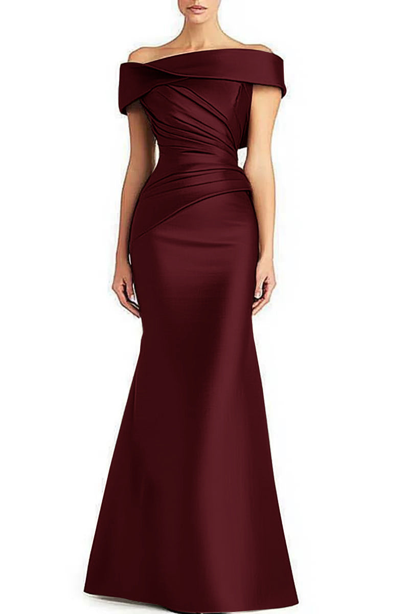 Robe longue plissée à épaules dénudées