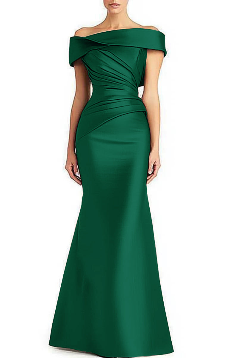 Robe longue plissée à épaules dénudées